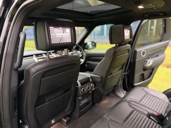 Land Rover Discovery 2018 photo 3