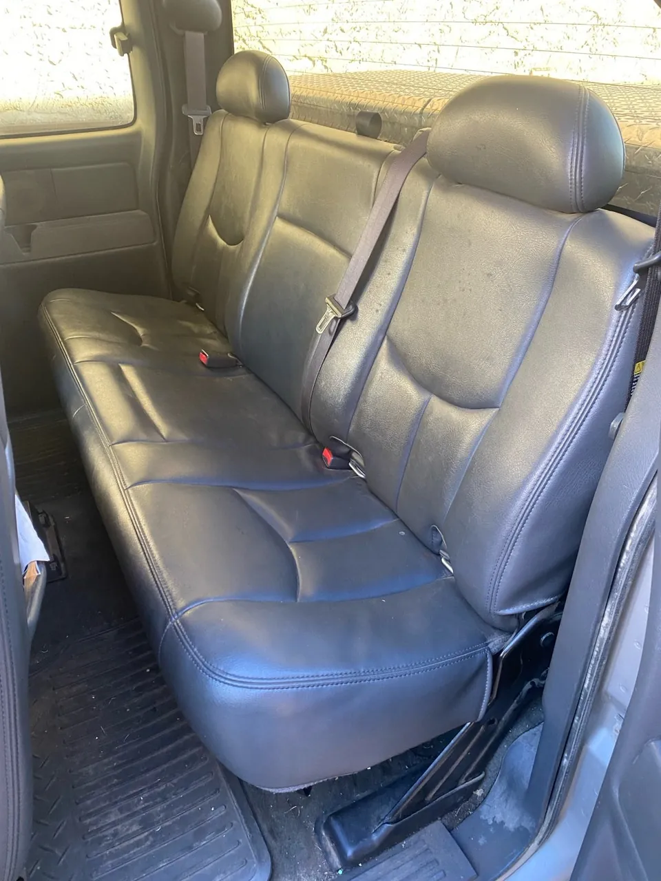 Chevrolet Silverado 2500 2006 photo 2