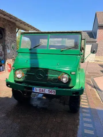 Mercedes-Benz Unimog 404