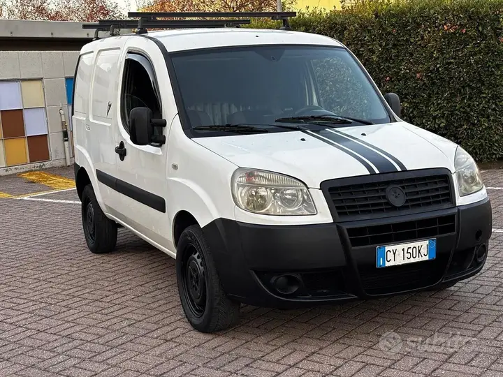 Fiat Doblò 2005 photo 2