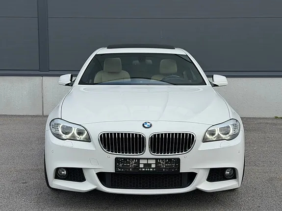 BMW 520D 2011 photo 2