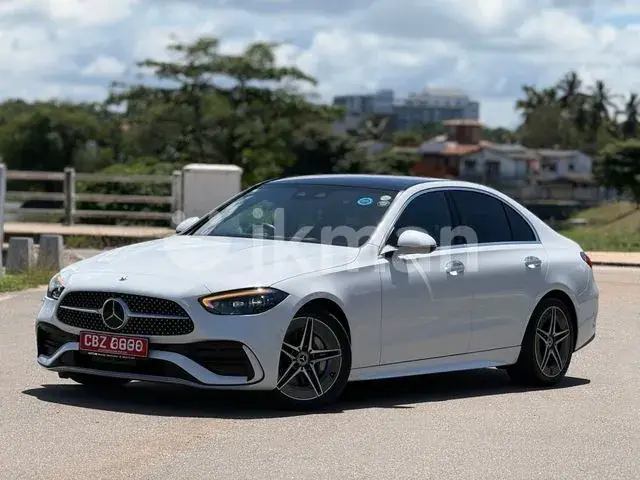 Mercedes-Benz C200 2024 photo 3