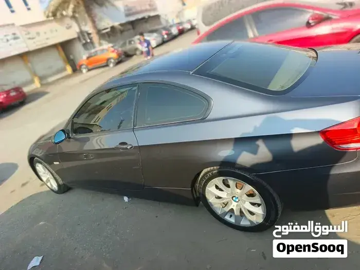 BMW 3 Series 2009 photo 4