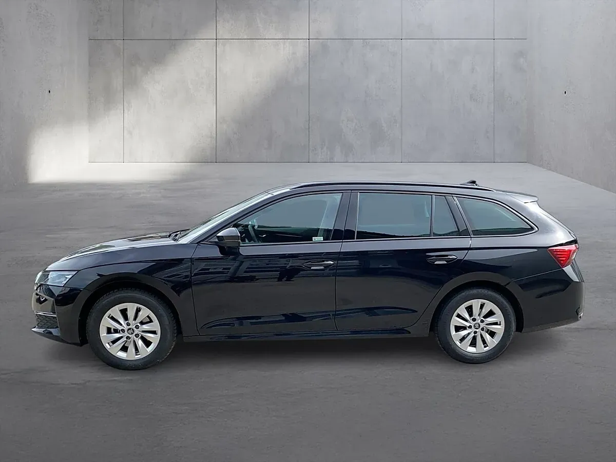 Skoda Octavia 2025 photo 2