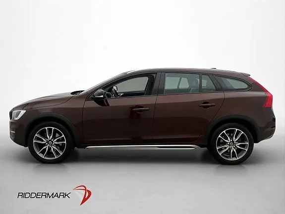 Volvo V60 Cross Country 2016 photo 4