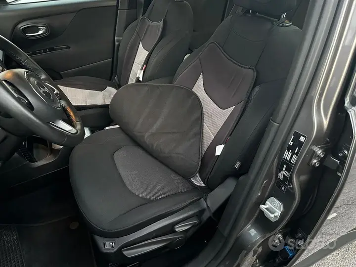Jeep Renegade 2016 photo 4