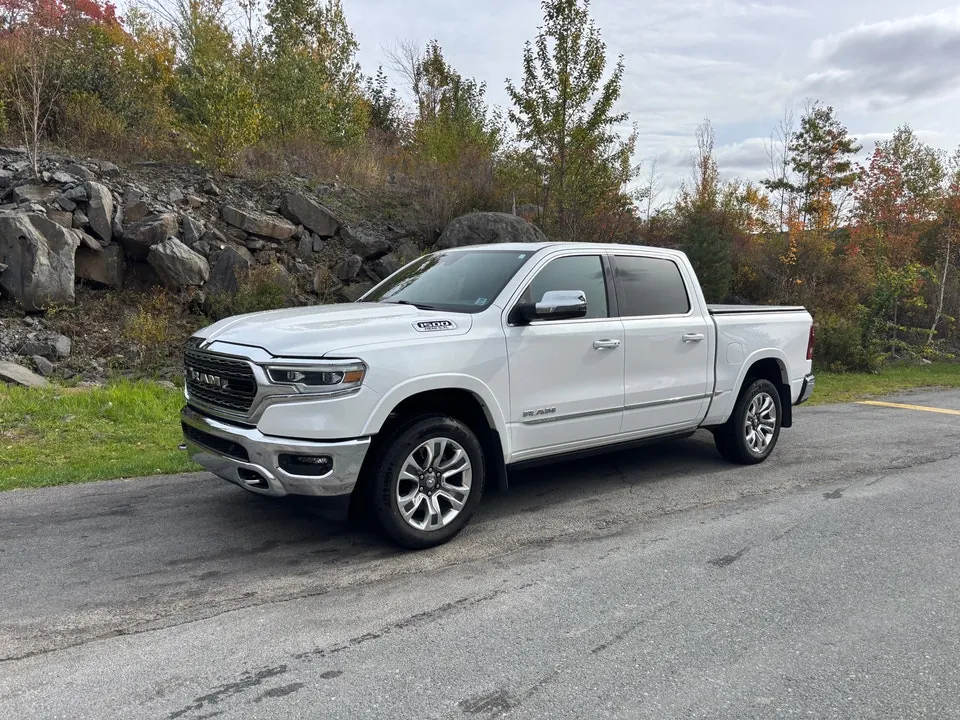 Dodge Ram 1500 2023 photo 2