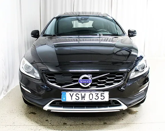 Volvo V60 Cross Country 2018 photo 4