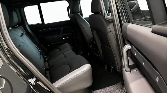 Land Rover Defender 90 2026 photo 5