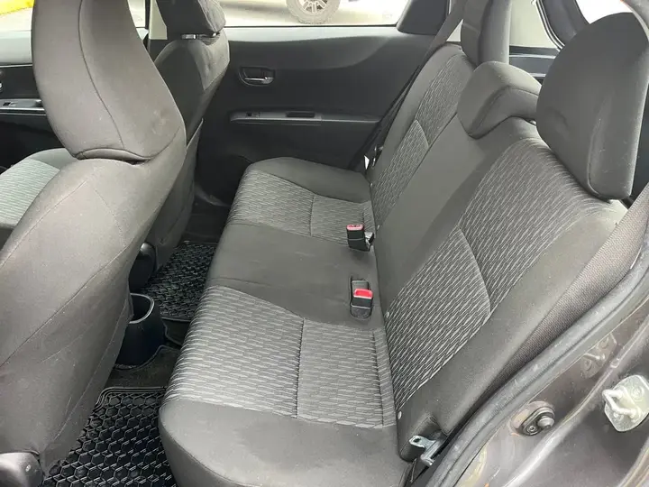 Toyota Yaris 2014 photo 5