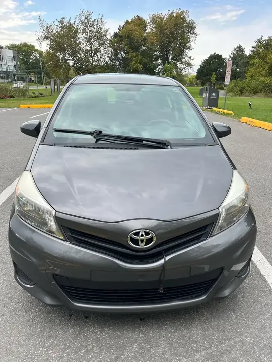 Toyota Yaris 2014 photo 3