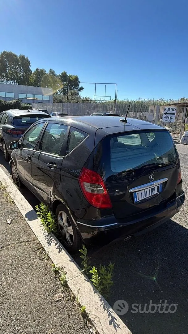 Mercedes-Benz A-Class 2016 photo 4