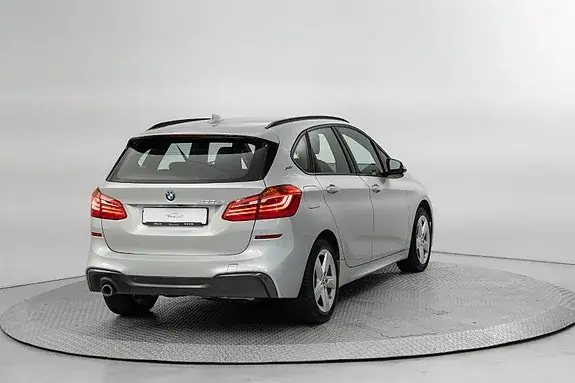 BMW 225Xe 2019 photo 5