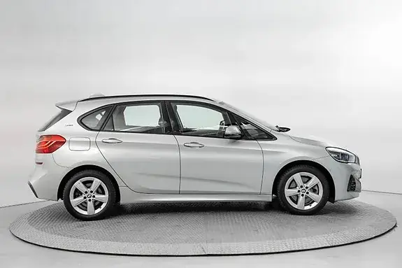 BMW 225Xe 2019 photo 4