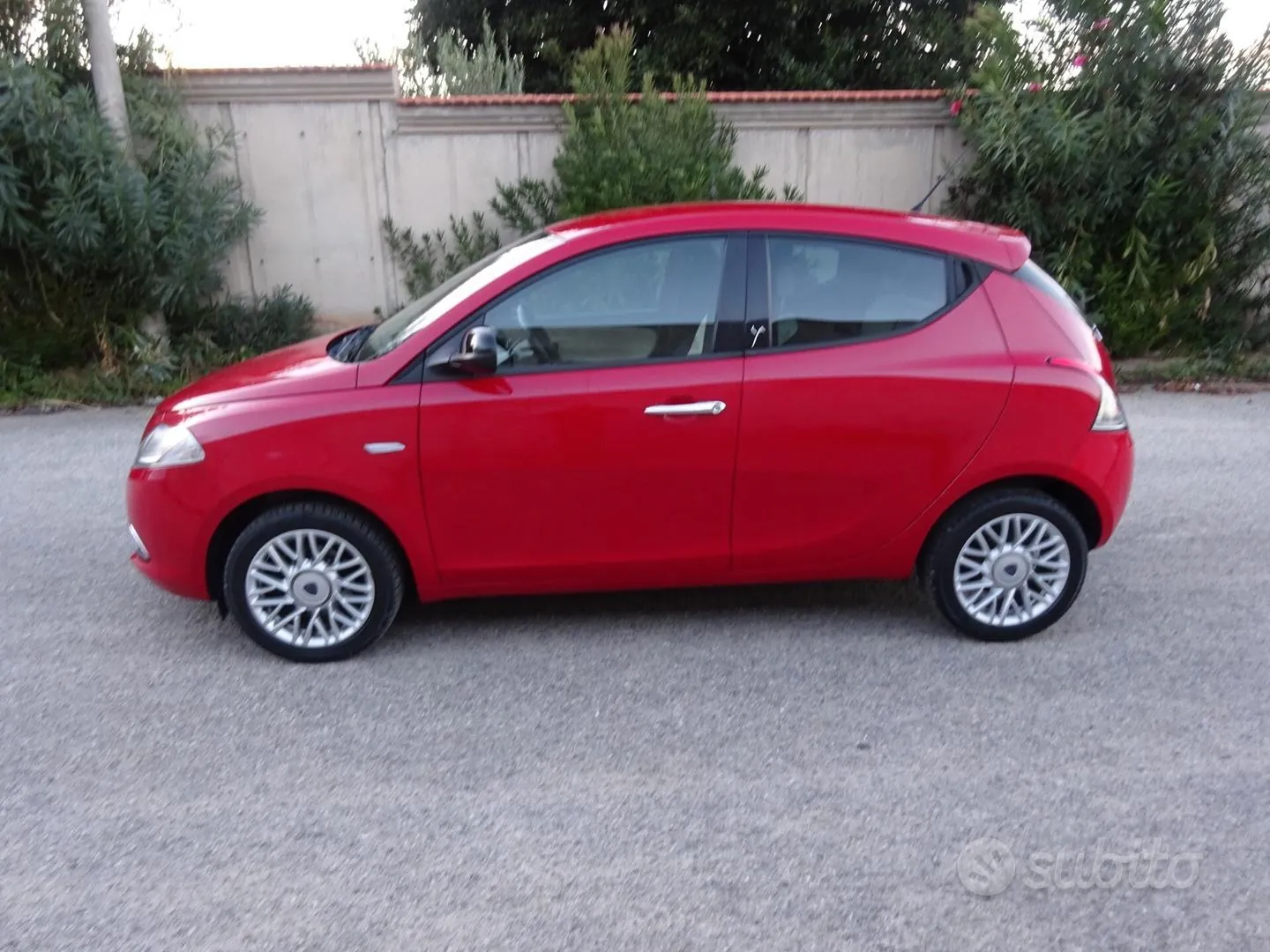 Lancia Ypsilon 2013 photo 4