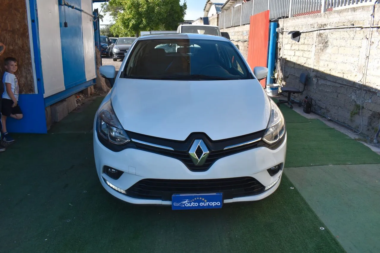 Renault Clio 2019 photo 2