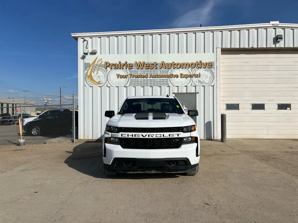 Chevrolet Silverado 1500 2021 photo 2