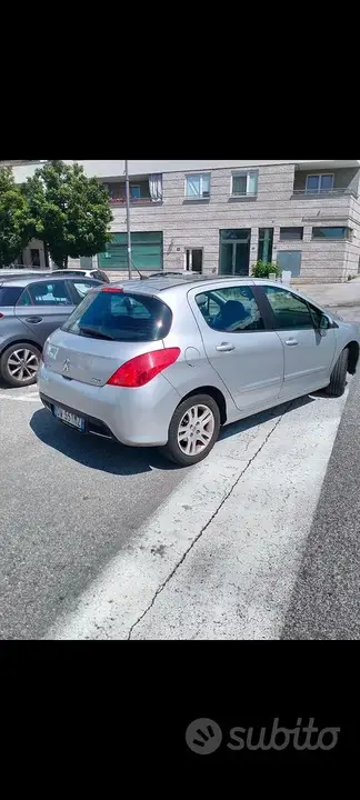 Peugeot 308 2009 photo 2