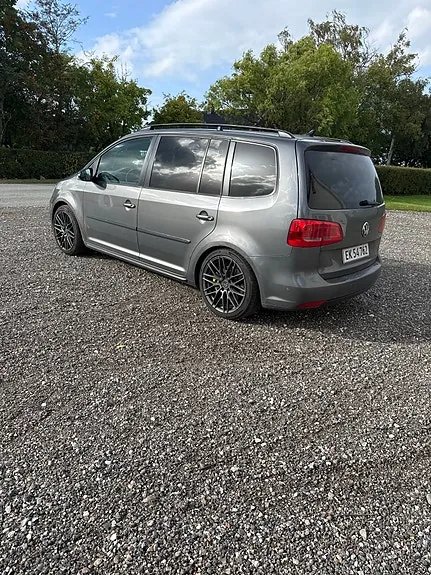 Volkswagen Touran 2014 photo 5