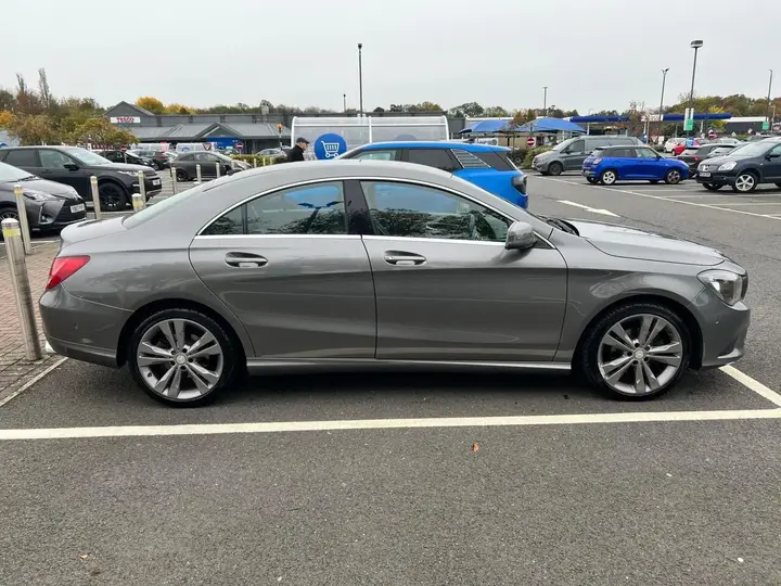 Mercedes-Benz Cla 2015 photo 2