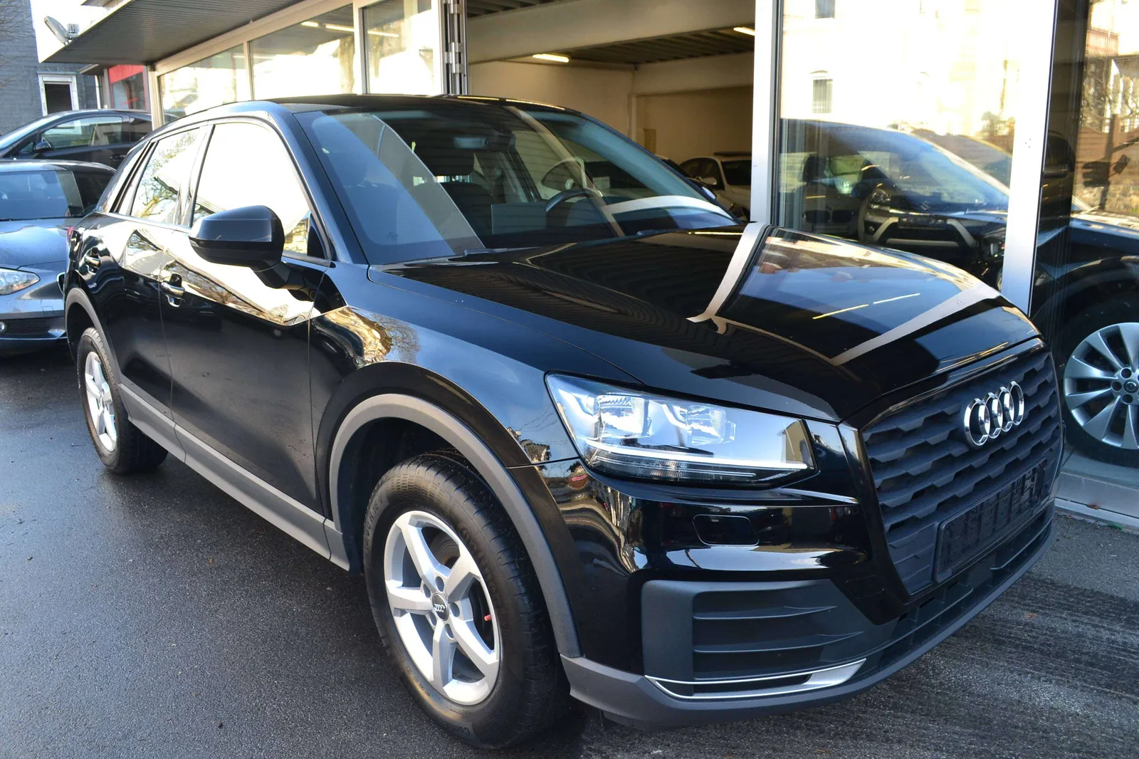 Audi Q2 2017 photo 2