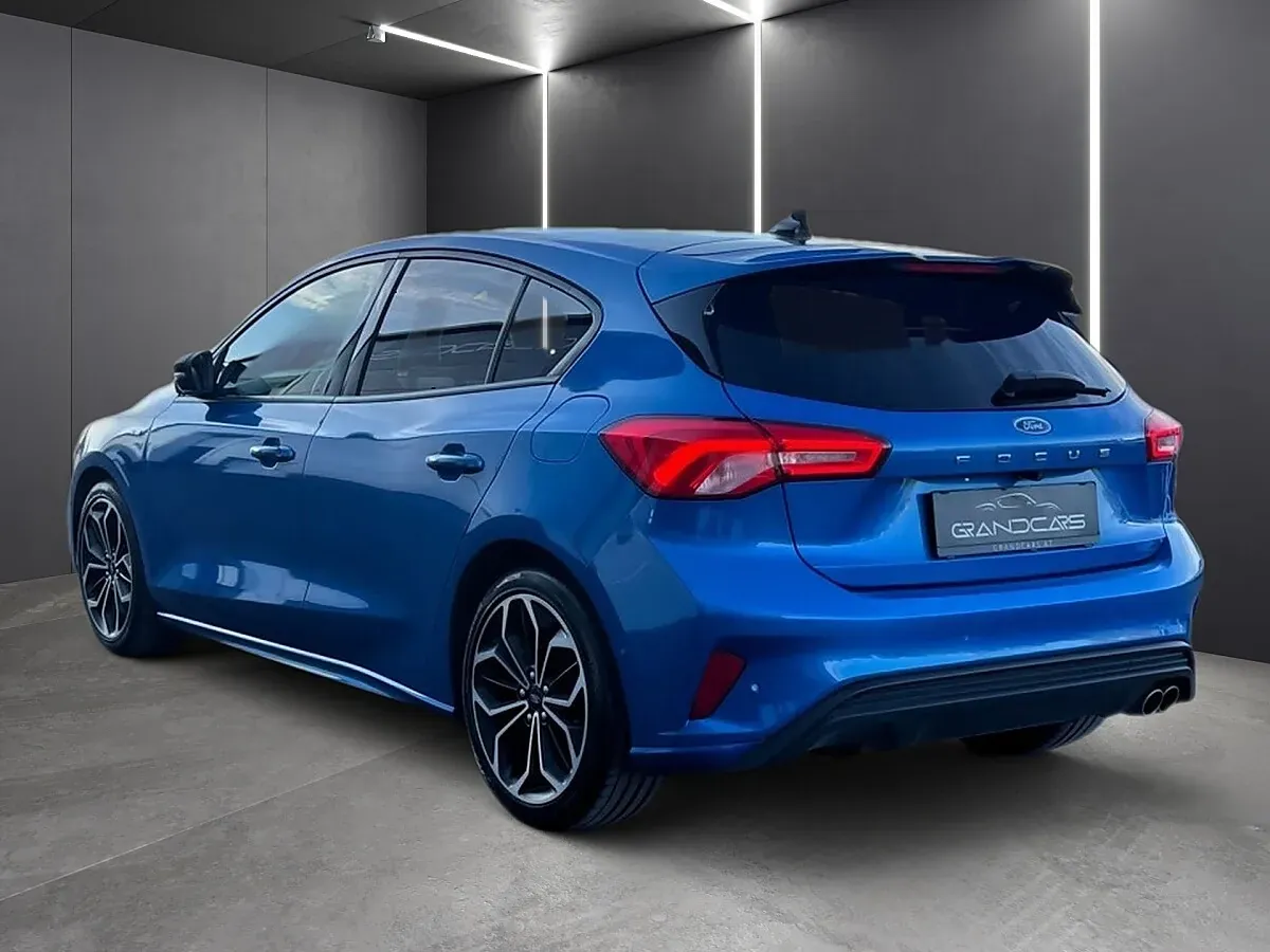 Ford Focus 2019 photo 2