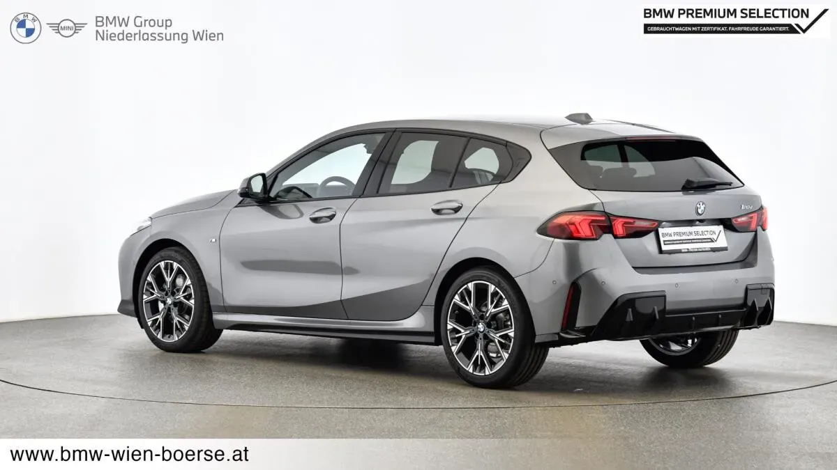 BMW 1 Series 2025 photo 3
