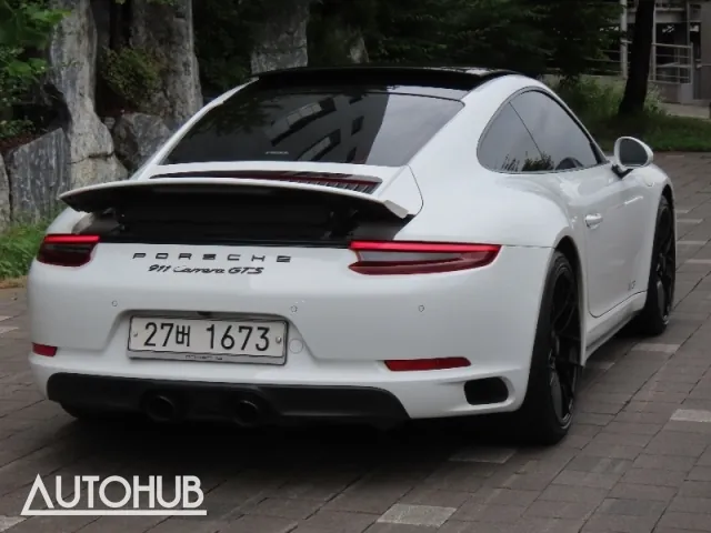 Porsche 911 2018 photo 3