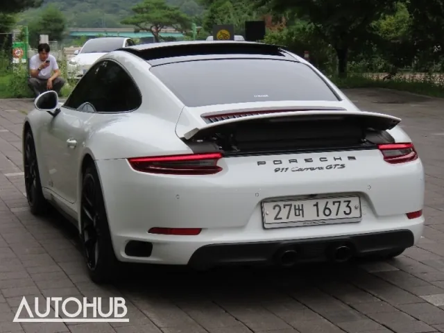 Porsche 911 2018 photo 4