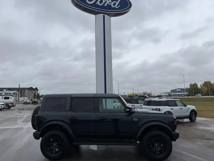 Ford Bronco 2021 photo 3