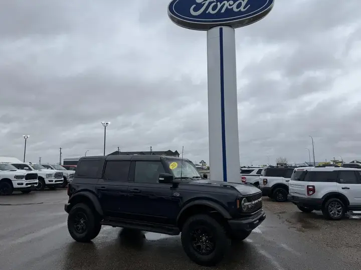Ford Bronco 2021 photo 2