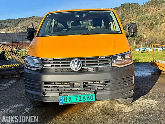 Volkswagen Transporter 2019 photo 2