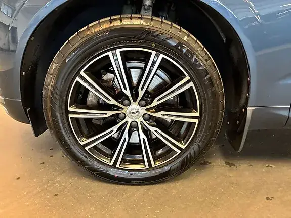Volvo Xc60 2020 photo 5