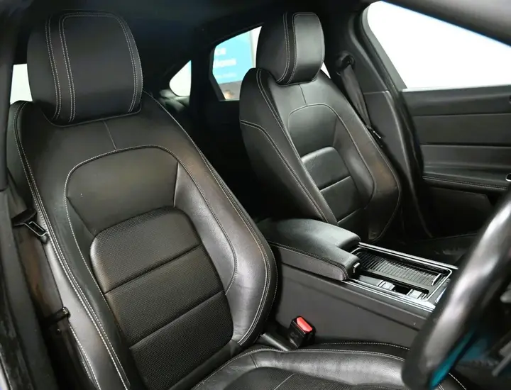 Jaguar Xf 2017 photo 4