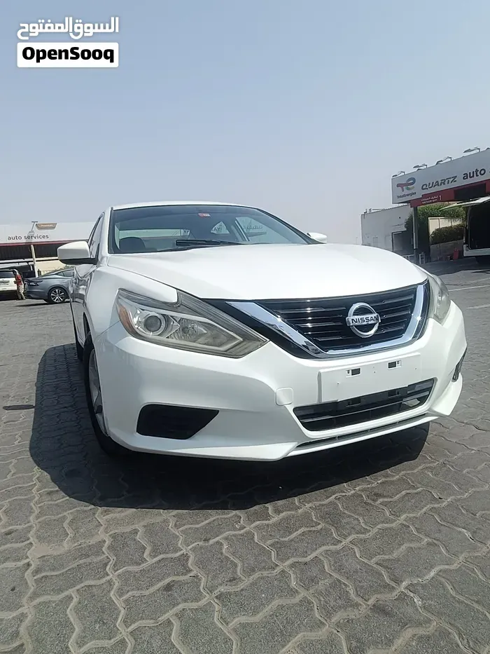 Nissan Altima 2017 photo 2