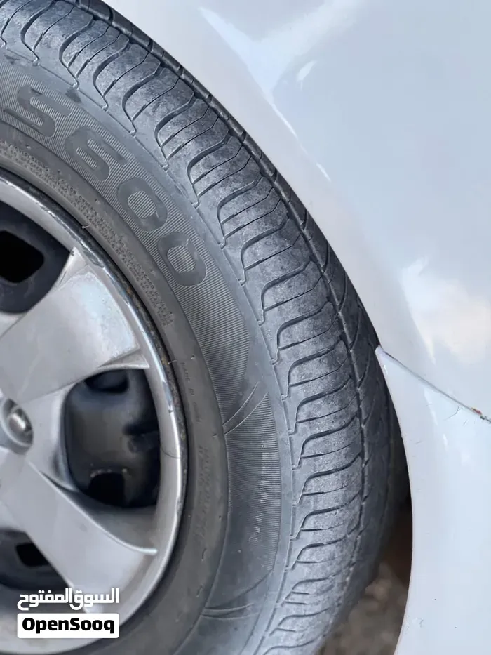 Hyundai Verna 2002 photo 3