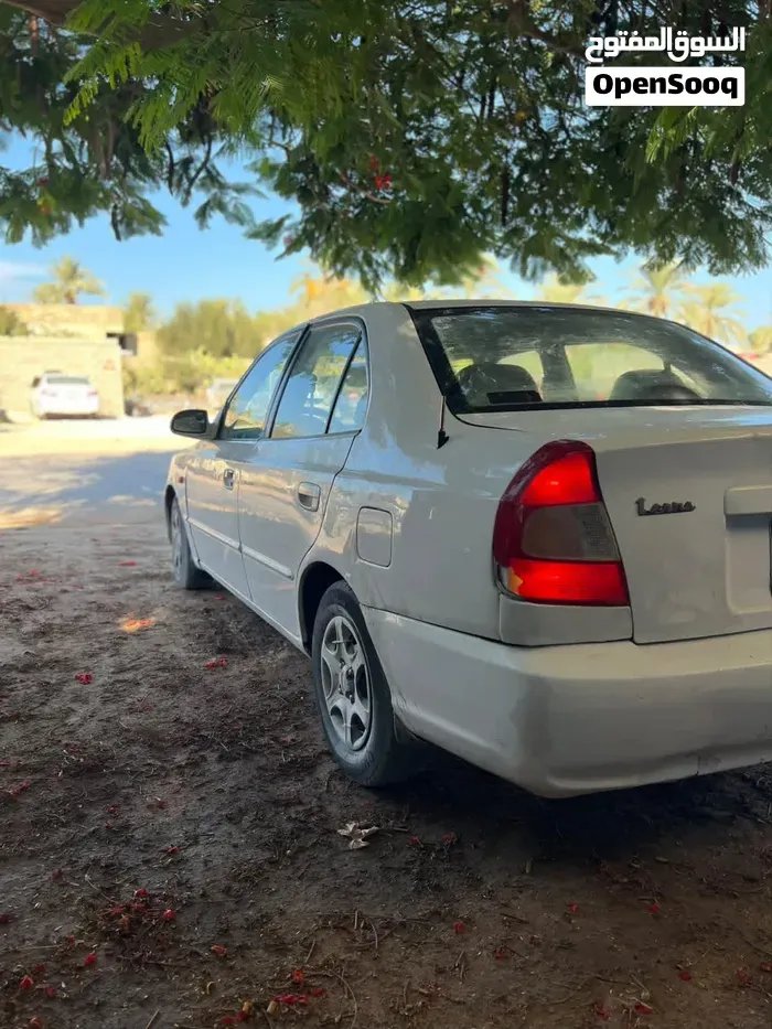Hyundai Verna 2002 photo 4
