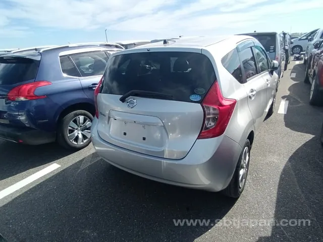 Nissan Note X 2014 photo 4