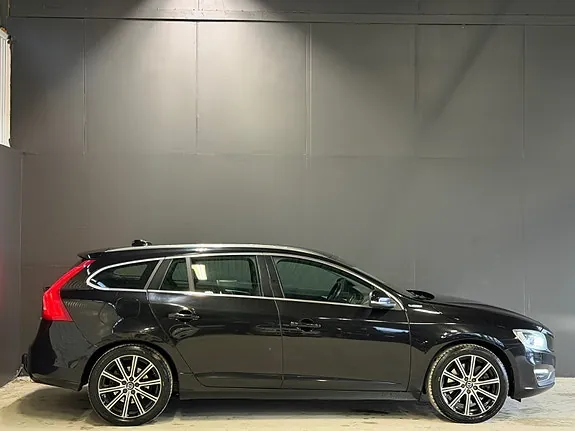 Volvo V60 2015 photo 4