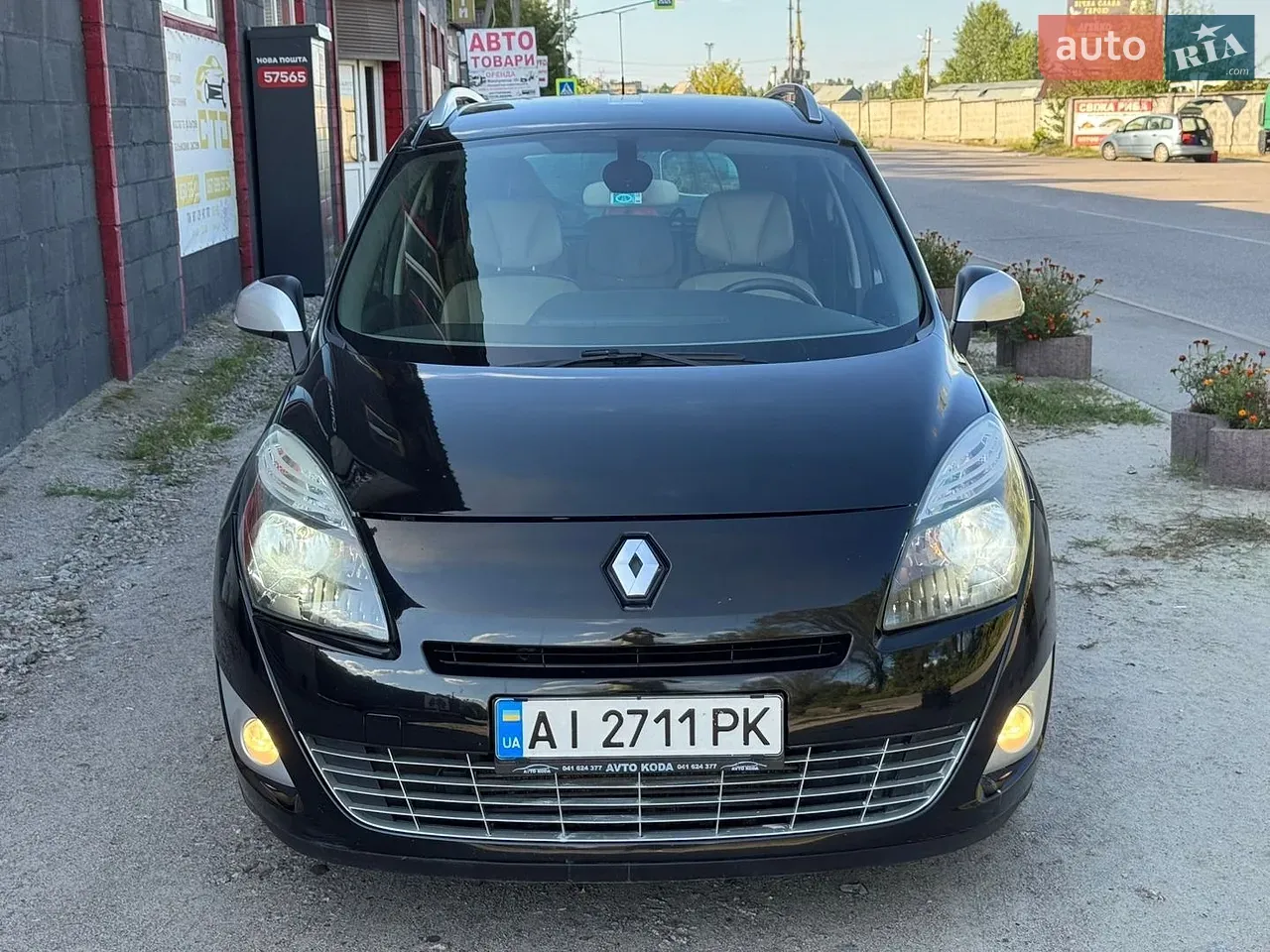 Renault Grand Scenic 2011 photo 3