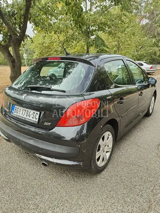 Peugeot 207 2007 photo 5
