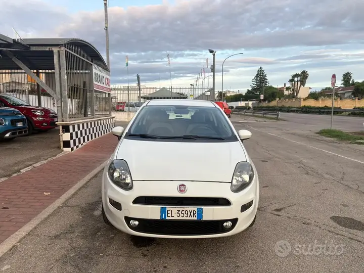 Fiat Punto Evo 2012 photo 2