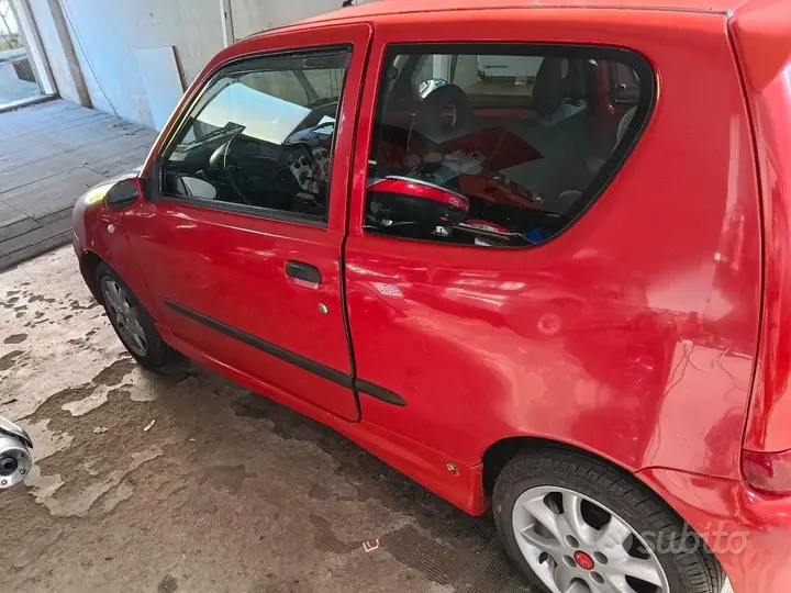 Fiat Seicento 2002 photo 4