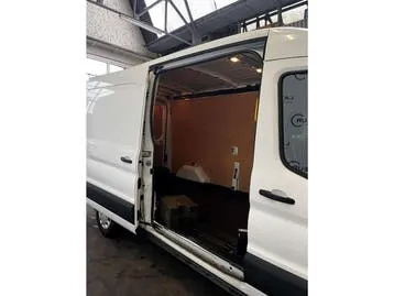 Ford Transit 2022 photo 3