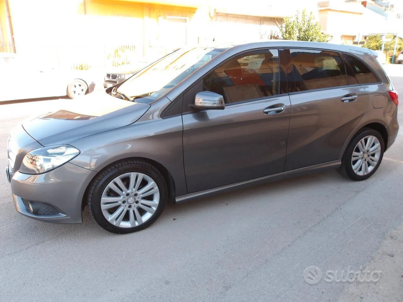 Mercedes-Benz B-Class 2014 photo 3