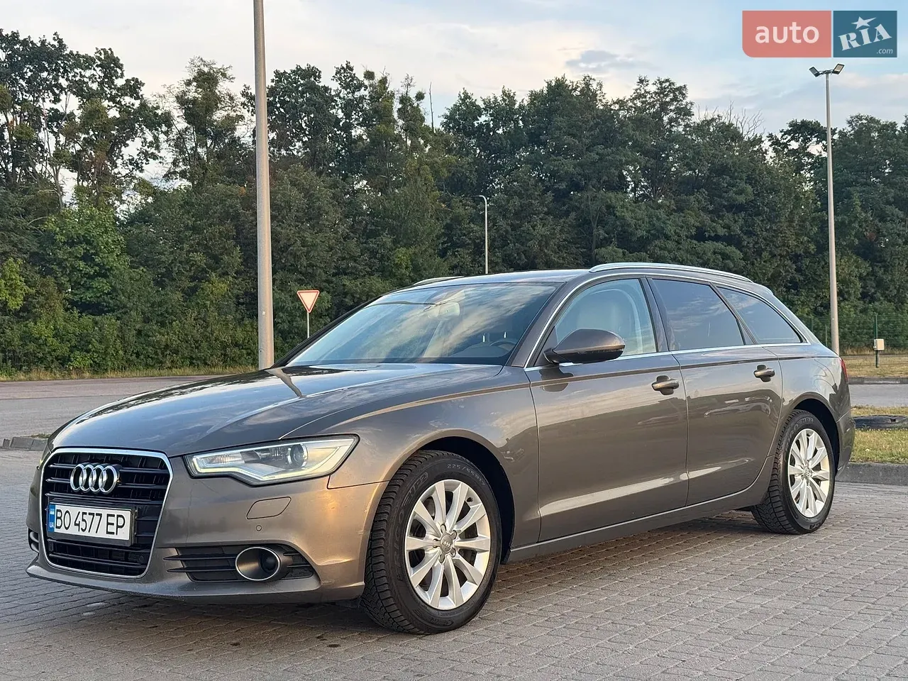 Audi A6 2012 photo 2