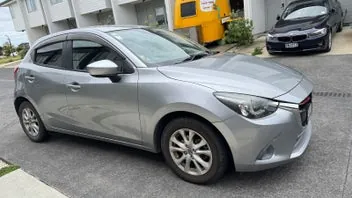 Mazda Demio 2015 photo 3