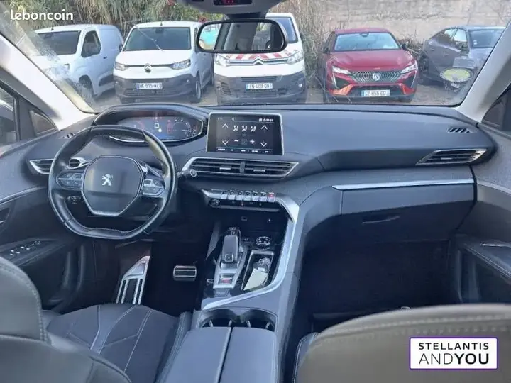 Peugeot 3008 2019 photo 2
