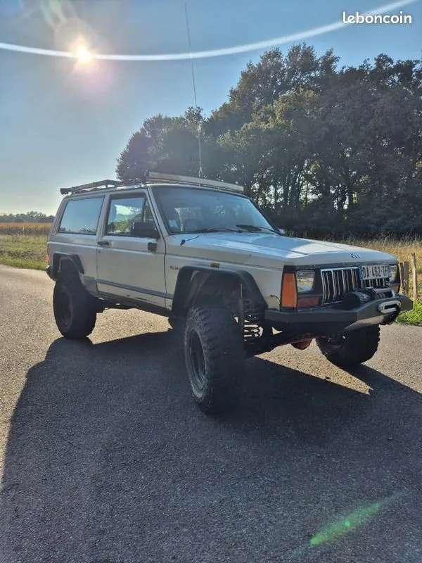 Jeep Cherokee