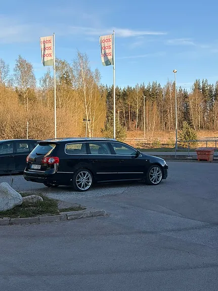 Volkswagen Passat 2010 photo 2